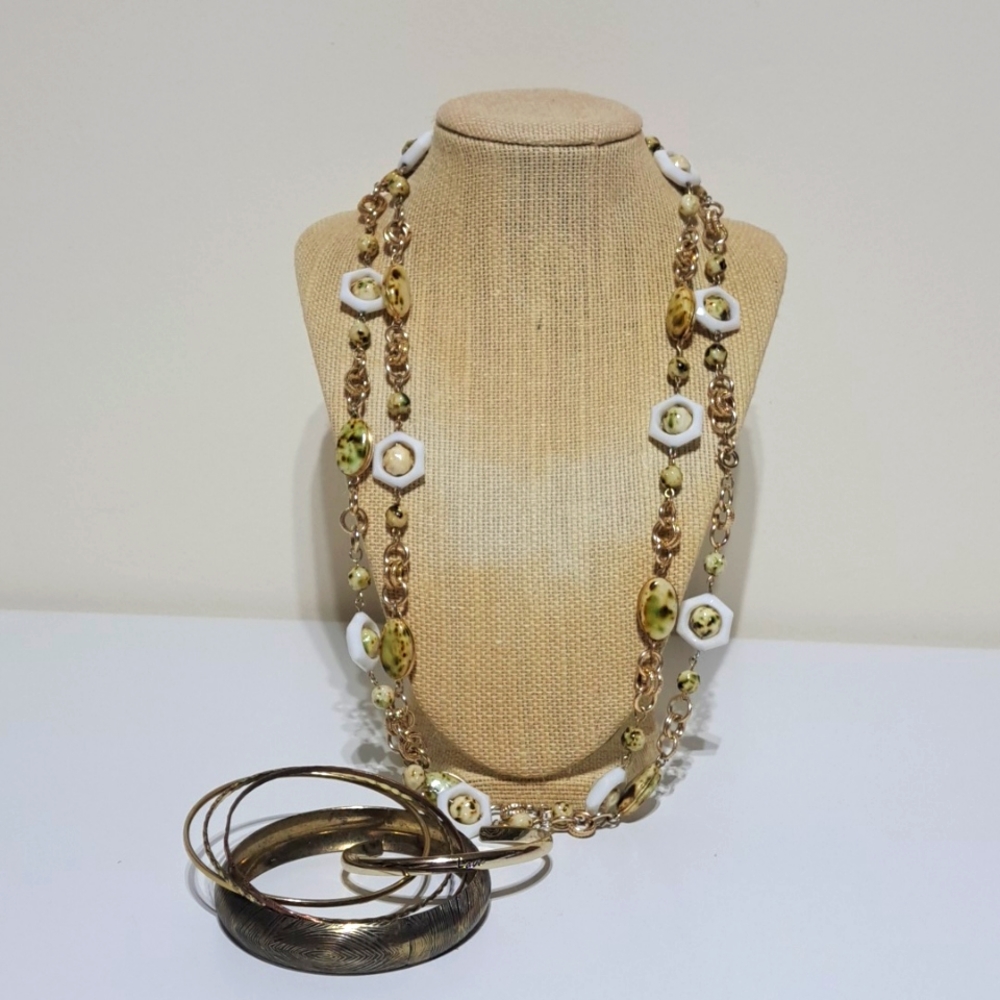 Vintage Neutral Jewelry Lot - Necklace and Bracelets - 6 pieces